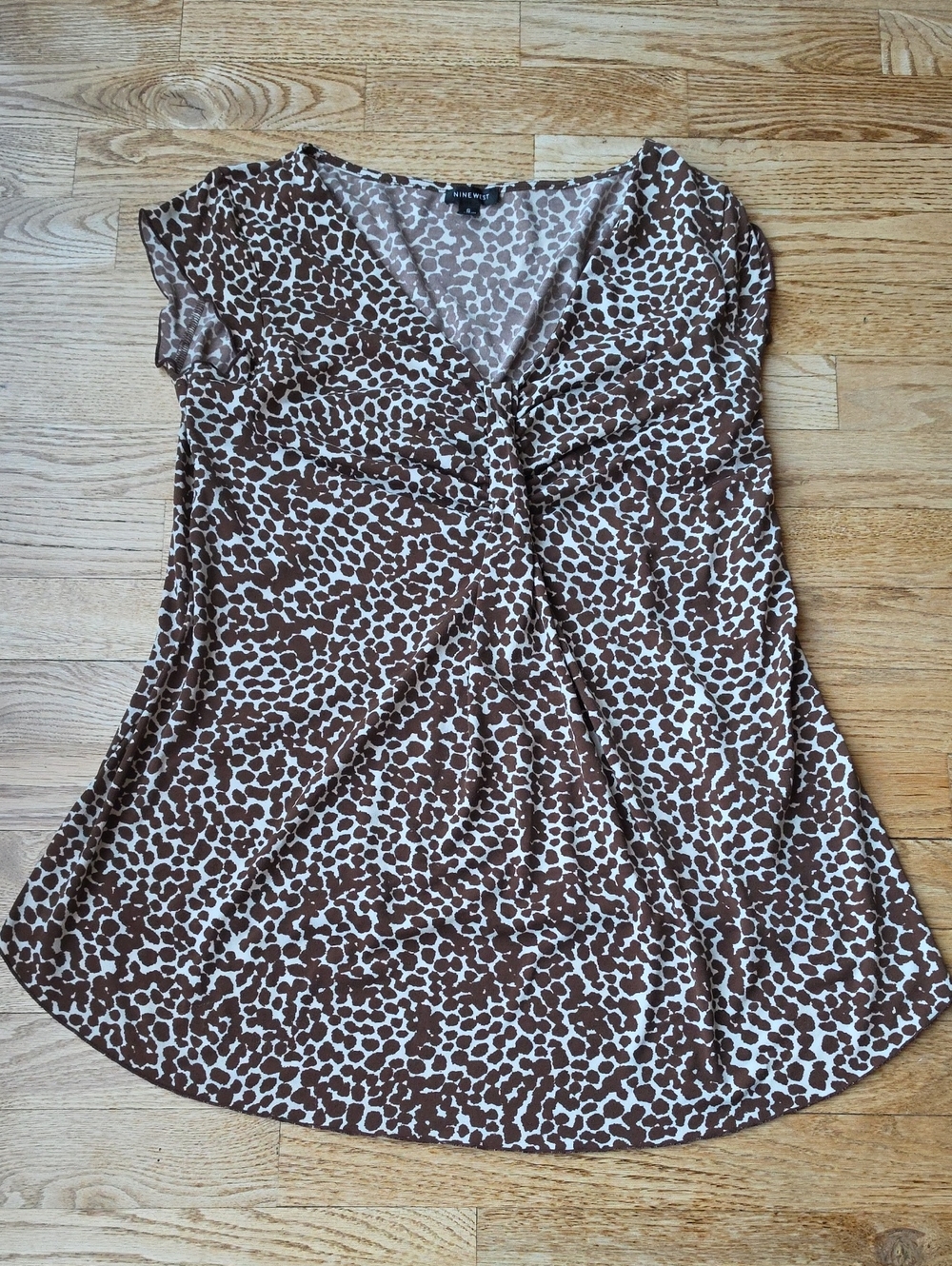 (S) Nine West Brown and Cream Animal Print Twist-Front V-Neck Top Business Soft